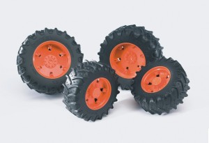 Bruder Twin Tyres with Orange Rims (3312)