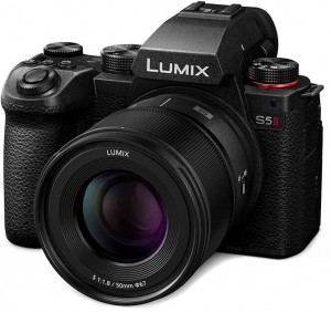 Panasonic Lumix DC-S5IIX + 50mm F1.8