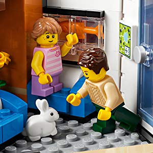 LEGO Creator Expert Corner Garage